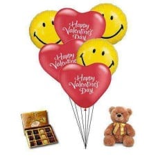 Sweet smile with Teddy Balloons