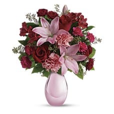 Giftblooms Roses and Pearls Bouquet (Standard)