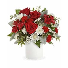 Giftblooms Lush Love Bouquet (Standard)