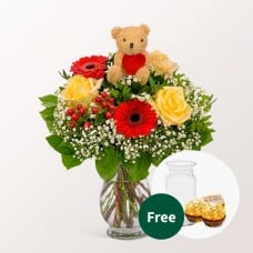 Flower Bouquet Herzensbote with vase & 3 Ferrero Giotto