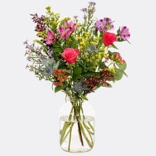 Flower Bouquet Du bist die Beste with vase & Lindt Pralinés