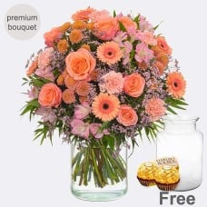 Premium Bouquet Blutenliebe with Premium Vase & 3 Ferrero Giotto