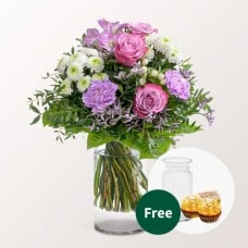 Flower Bouquet Fruhlingsblute with vase & 3 Ferrero Giotto
