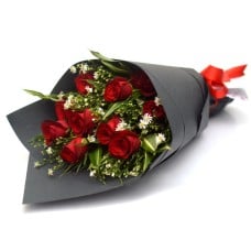 Sheaf Of 10 Red Roses
