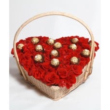 Heart Shaped Roses With Ferrero Rocher Chocolate