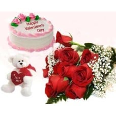 Cake With Roses And Teddy Bear With Text I Love You