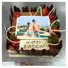 Photo or picture on a cake