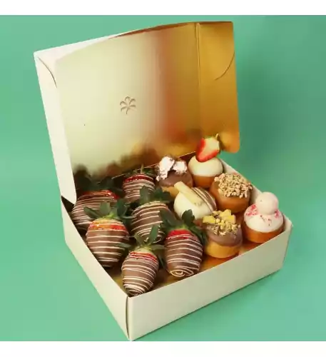 Gourmet Donut and Strawberry Gift Box Gourmet Donut and Strawberry Gift Box