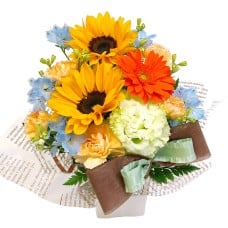 Chef's Choice Arrangement - Lovely Triangle Sunflower