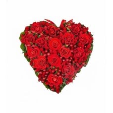 Heart with roses and hypericoum
