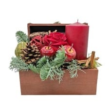 Festive red ichest