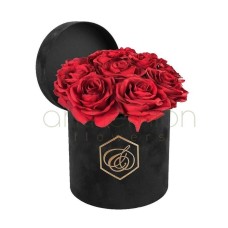 Black velvet box with red roses