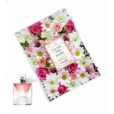 Pink flowers and perfume LANCÔME La Vie Est Belle 30ml