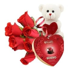 Chocolate, red roses and a teddy bear, the perfect gift (Basic)