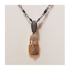 Pendant padlock with heart key