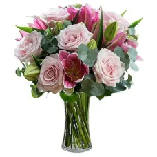 Beauty and style with lilies and roses (Basic)