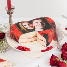 Heart-shaped rose photo cake (size M)