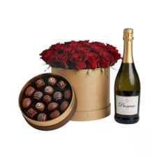 Flowerbox of red roses with chocolates and sparkling wine (Refined)