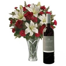 White and red bouquet with red wine (Refined)