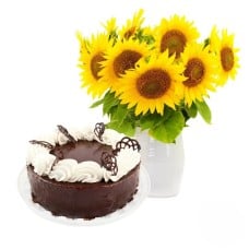 Bouquet of sunflowers with chocolate cake (Refined)
