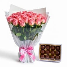 Bouquet of pink roses with box of chocolates (Refined)