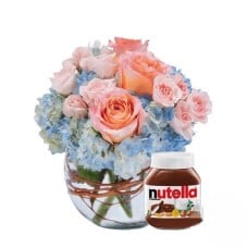 Pink and blue bouquet with Nutella Ferrero (Refined)