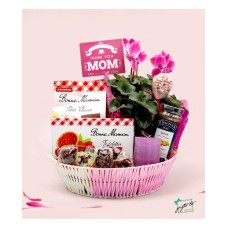 BONNE FETE MAMAN Chocolate Gift Basket