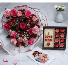 Sweet Embrace Combo For Mom With Roses Bouquet And Java Chocolate Box