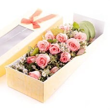 Dozen Pink Roses Box