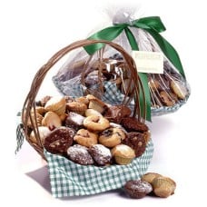 Classic Gift Basket (32 mini pieces)