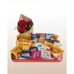 Come closer: Breakfast with Roses