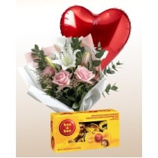 Delicate Roses Bouquet + Bon o Bon + Balloon Combo