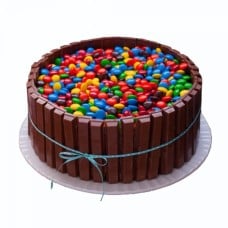 KitKat Cake
