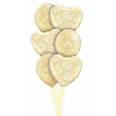 Candelight Roses Bouquet (Standard)