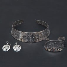 Silver Neckpiece Set