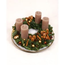Advent wreath with rustic candles and fruits