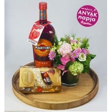 Flowers for mom - with Martini Fiero and Lindt Lindor