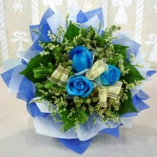 Trio-Blue Handbouquet