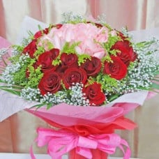 50 Roses 25 Red 25 Peach At Center Handbouquet