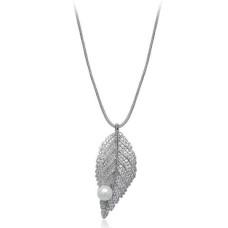 Faux Pearl Pendant Necklace-3