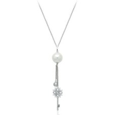 Faux Pearl Pendant Necklace