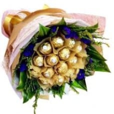 Ever Green Ferrero Bouquet