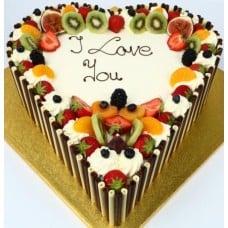 1.5 Kg Heart Shaped Fresh Fruit Cake