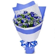 Extraordinary 18 Blue Rose Bouquet To Macau