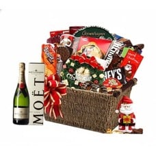 Xmas Moet Celebration Gift Basket