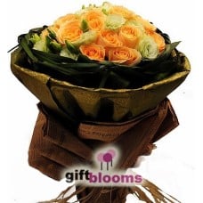 Rosa Champagne Bouquet to Macau