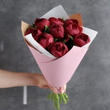 9 Red Peonies