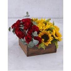 Bed Of Roses And Sunflowers (STANDARD)