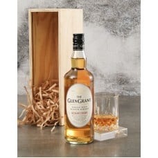 Appetising And Alluring Whiskey Wooden Box (STANDARD)