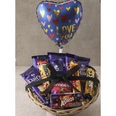 Cadbury Choc Love Basket Hamper (Standard)